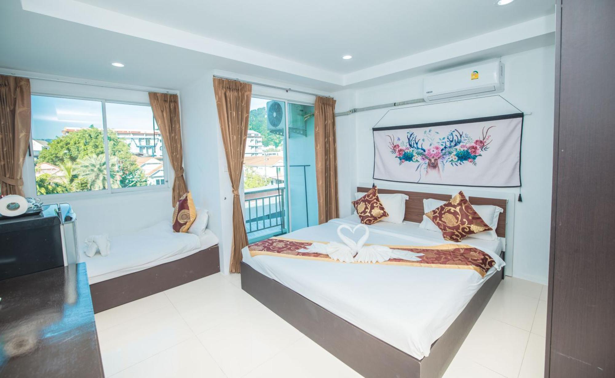 Happy 99 Guest House Patong Exterior photo