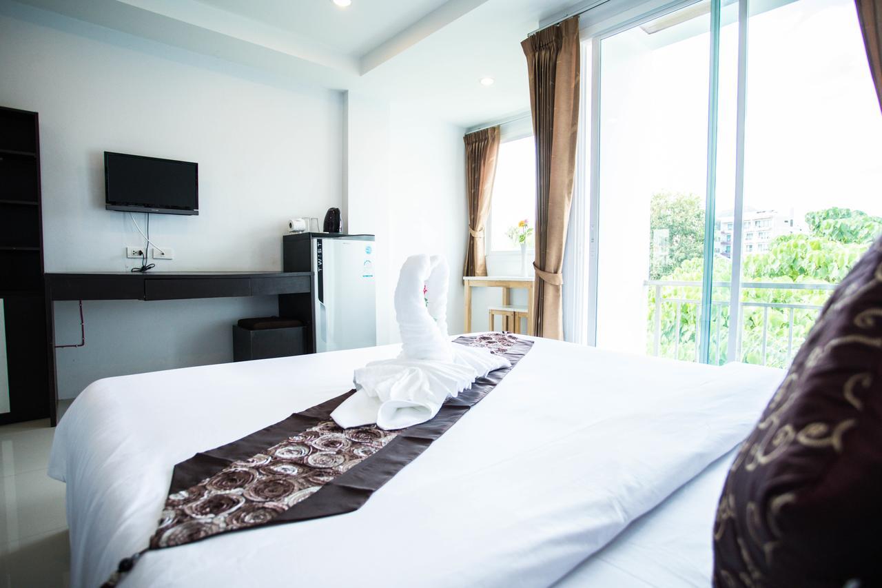 Happy 99 Guest House Patong Exterior photo