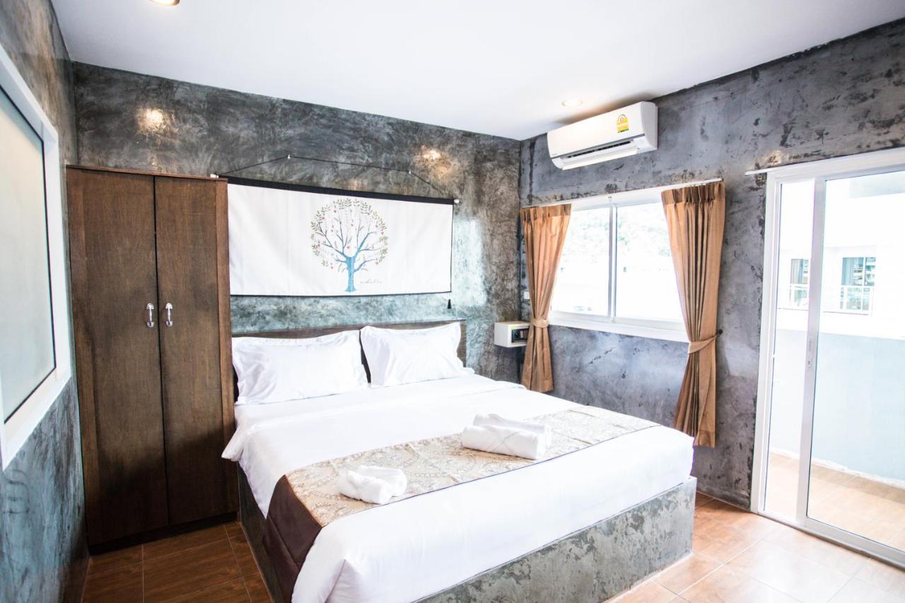 Happy 99 Guest House Patong Exterior photo
